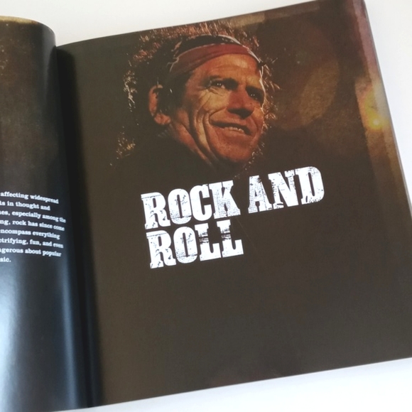 "Guitar Heros From Blues To Rock And Beyond" Table Top Book - Picture 2 of 16